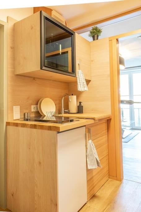 Golden Nugget Inkl Wlan, Parkplatz Apartment Detmold Ngoại thất bức ảnh